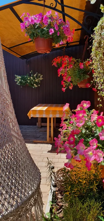 Домик с бассейном на Фиоленте со своей территорией