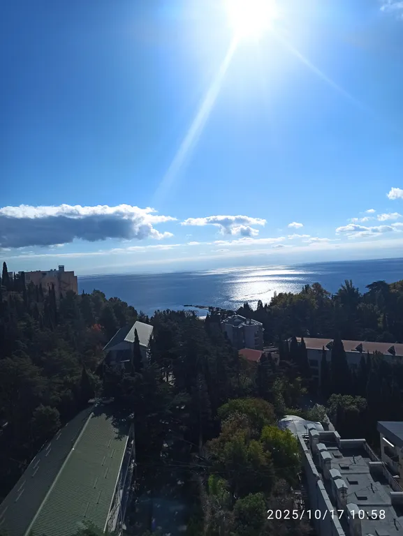 Квартира Квартира с потрясающим видом на море в элитном доме — Алушта