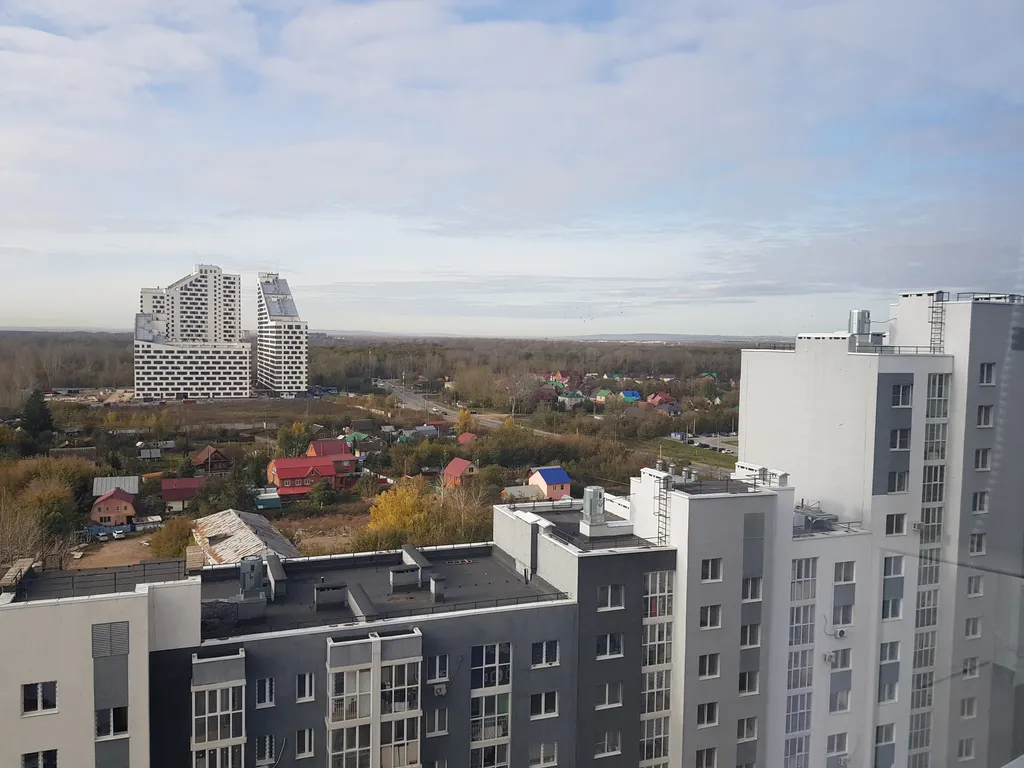 Студия с видом на реку Белая