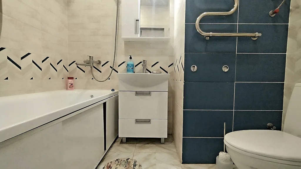 Уютная квартира с современным классическим ремонтом для встреч