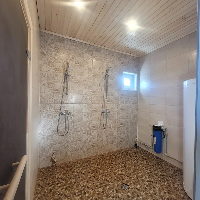 10-комнатный Дом