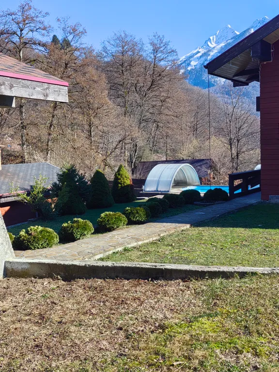 Коттедж Дом с баней и бассейном и видом на горы — Красная Поляна