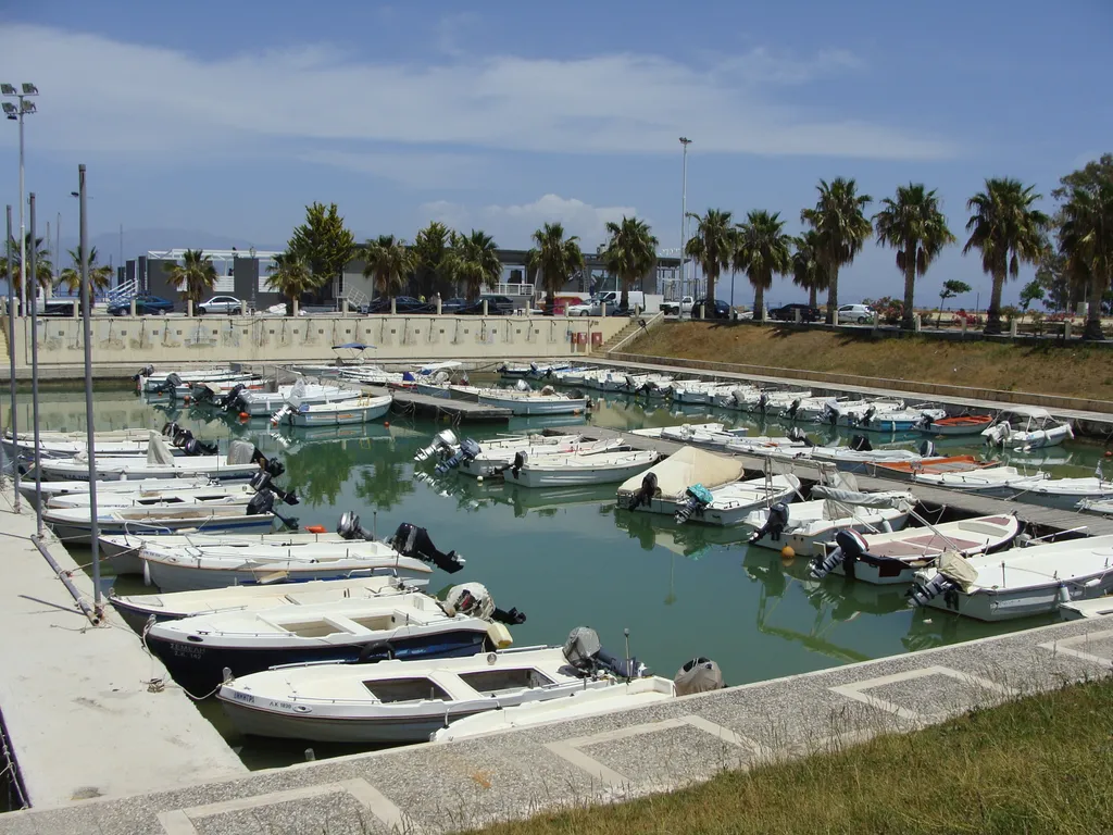 Аппартаменты в доме недалеко от моря