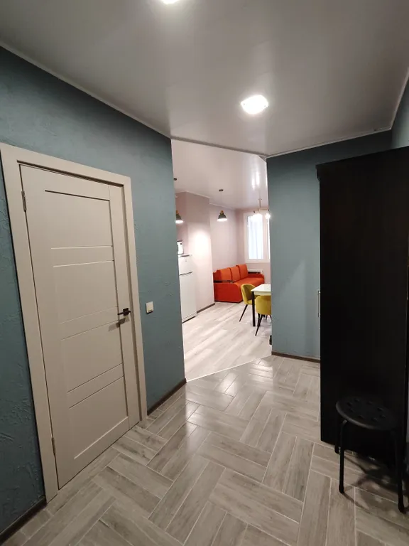 Однокомнатная квартира студия с отдельной спальней