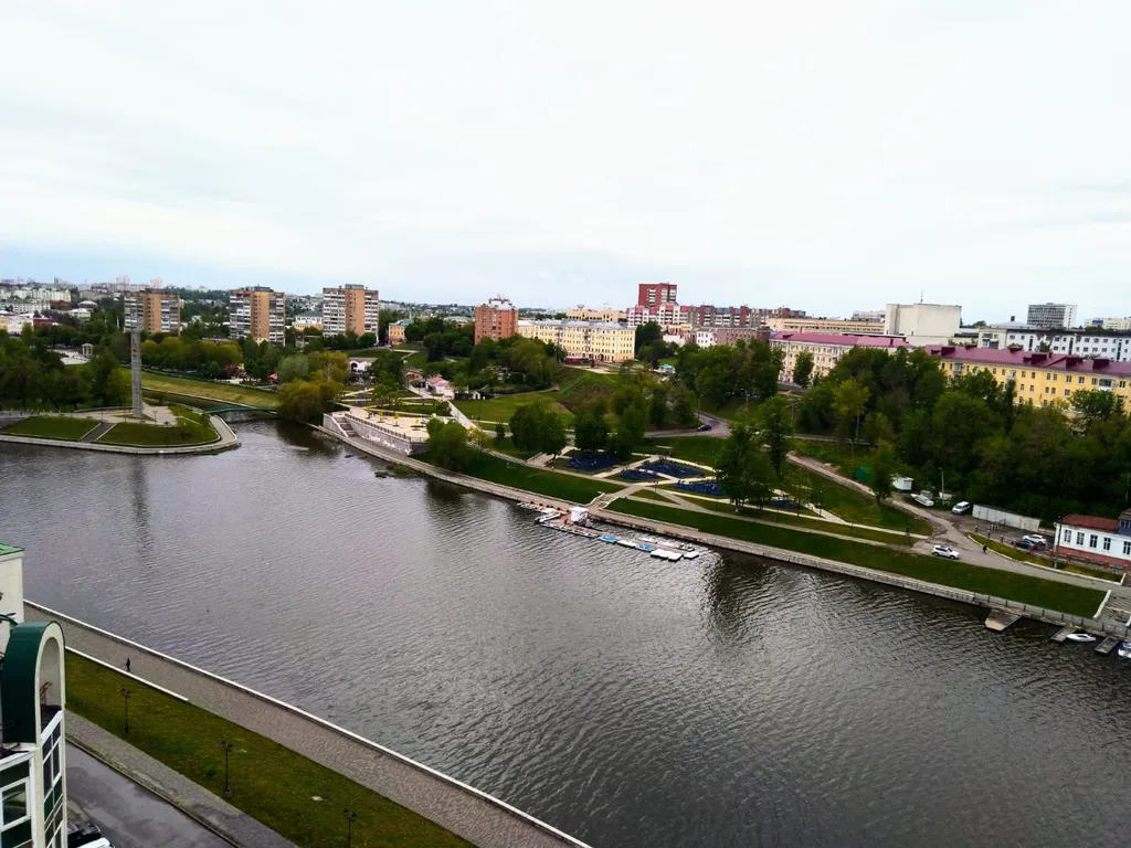 Престиж с видом на Оку и фонтан