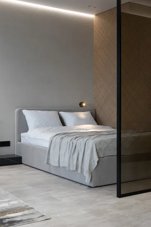 Апартаменты бизнес-класса в центре города с панорамным видом на пруд