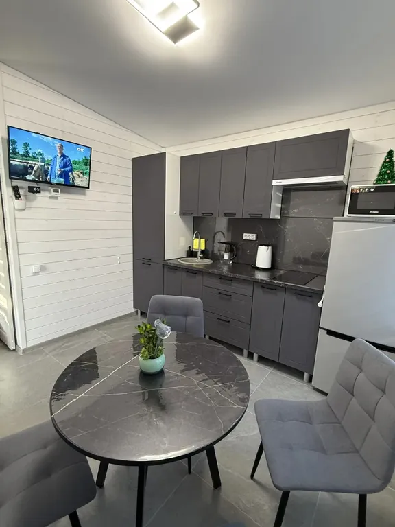 Уютный дом в черте города