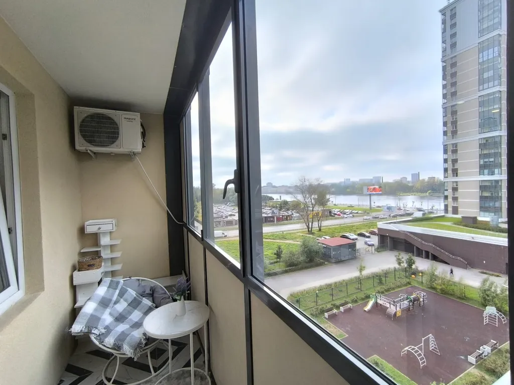 Уютная квартира с видом на Неву в новом доме с отличным ремонтом
