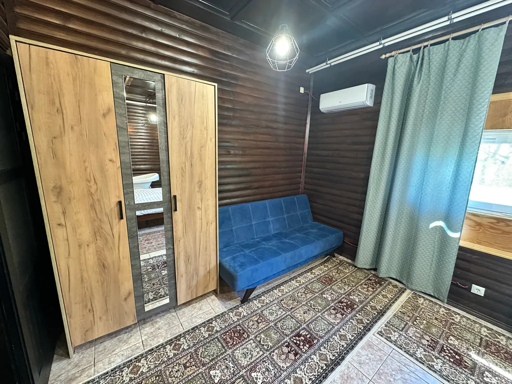 Таунхаус в стиле лофт. Проектор. 
3 минуты до Волги. Песчаный пляж.