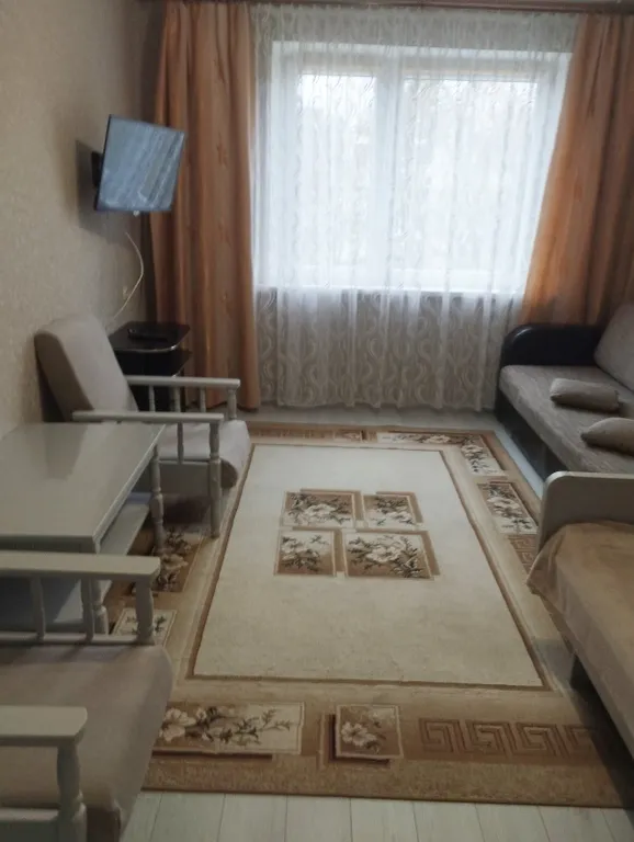 Уютная 1-комнатная квартира в спальном районе, недалеко от центра