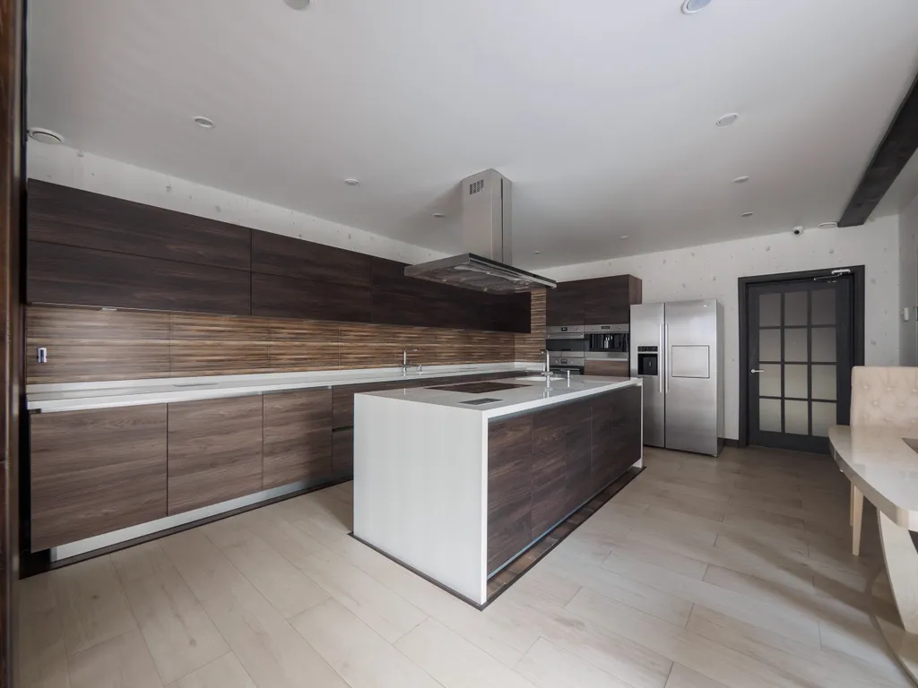 Вилла Лилиан с видом на горы