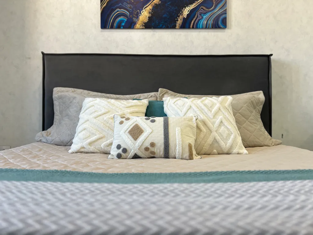 Комфортная студия в центре. Не берем оплату за финальную уборку