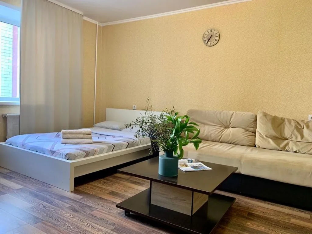 Квартира 2-комнатная квартира у Радуги парк — Екатеринбург