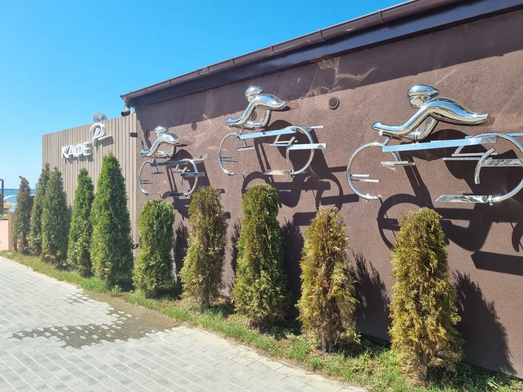 Вилла художника у моря с бассейном