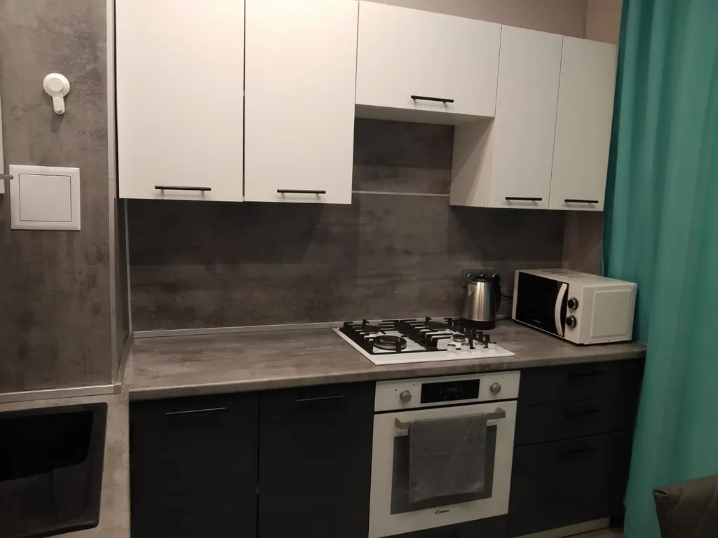 Уютная квартира с высокими потолками