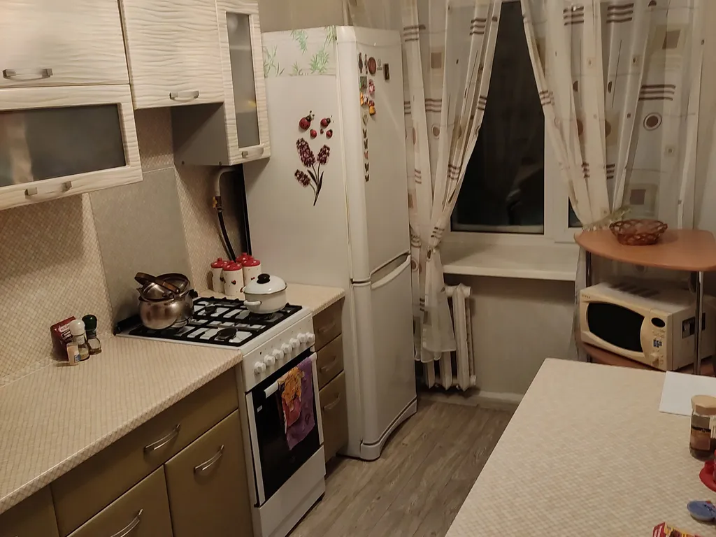 3-х комнатная уютная и теплая квартира с хорошим ремонтом