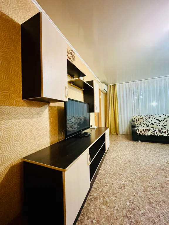 Трехкомнатная квартира с четырьмя раздельными спальными местами — аренда посуточно в Туймазы