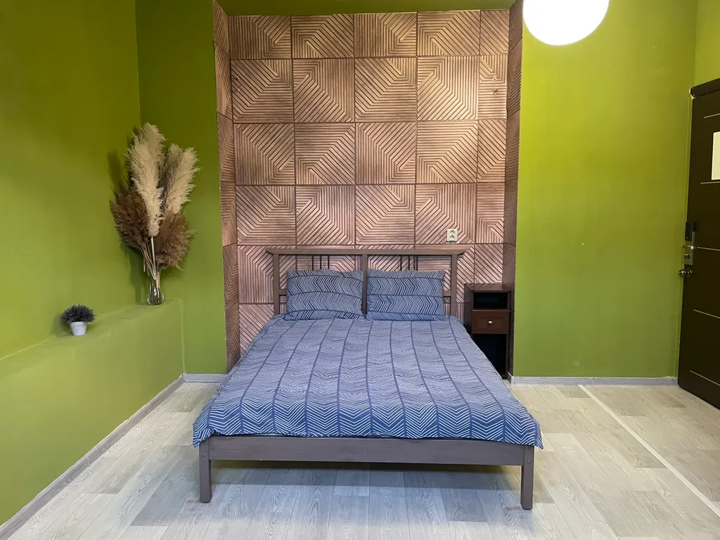 Квартира Зелёная комната на Невской мансарде — Санкт-Петербург