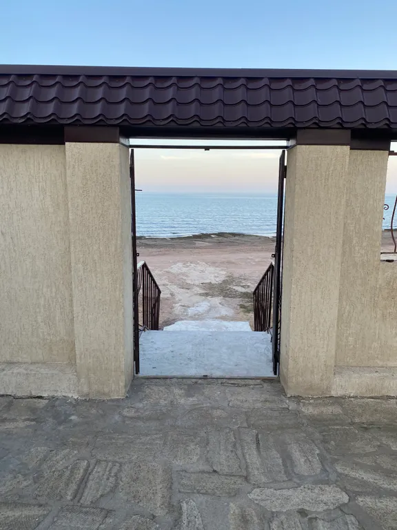 Дача на берегу моря со всеми удобствами