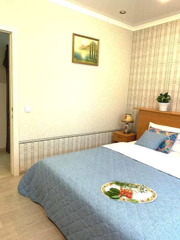 Семейный 3-х комнатный номер в тихом районе