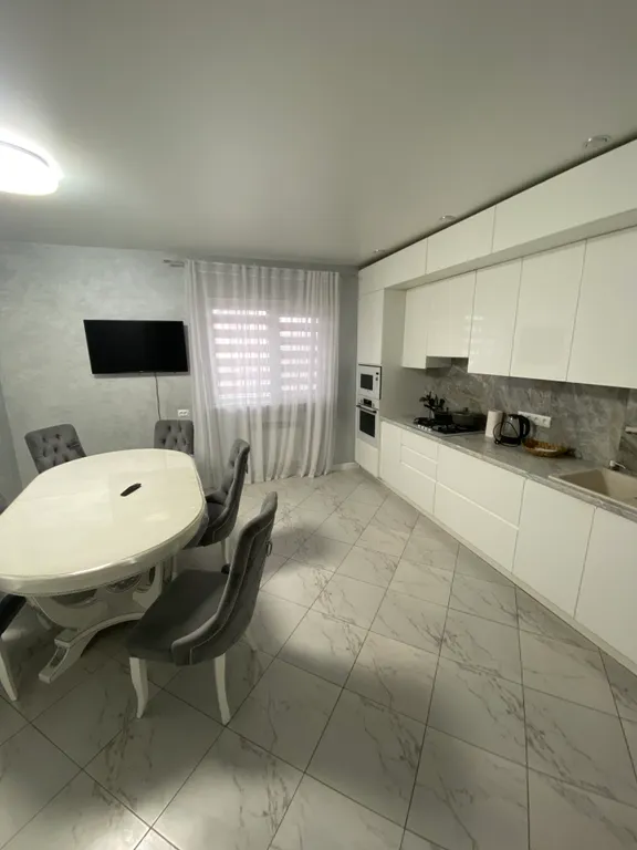 Коттедж Уютный новый дом в центре города — Элиста