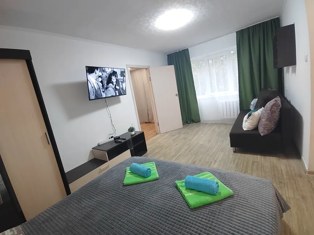 Двухкомнатную квартира в тихом месте центральной части города