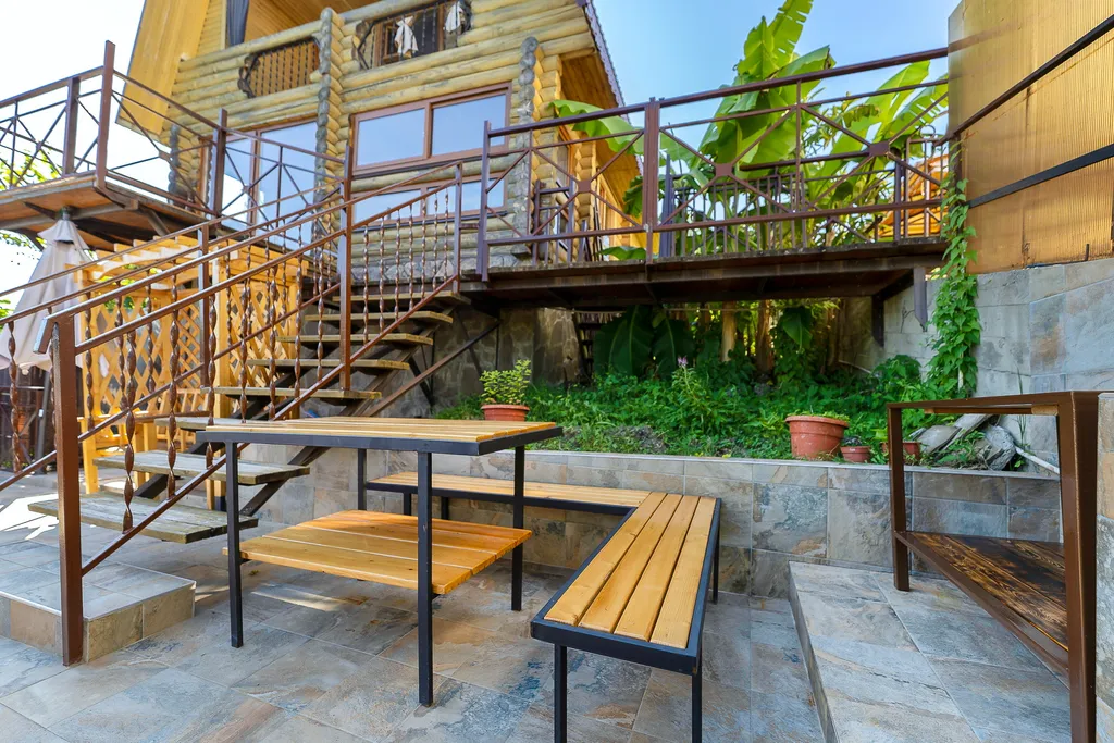 Эко-дом из Сруба с бассейном