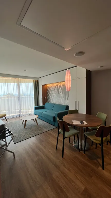 Шикарные апартаменты с видом на море