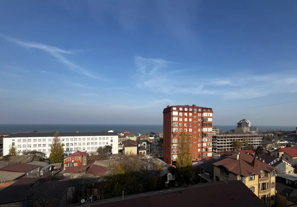 Квартира 3-комнатная Квартира — Махачкала