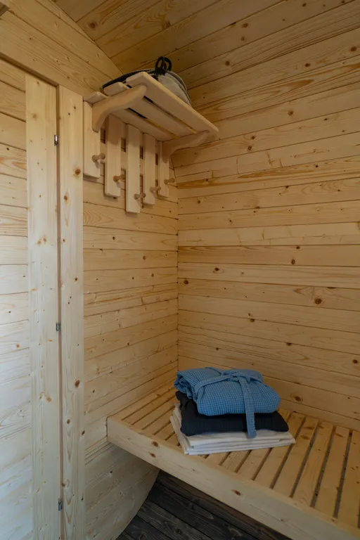 Коттедж с горячей купелью рядом с Выборгом