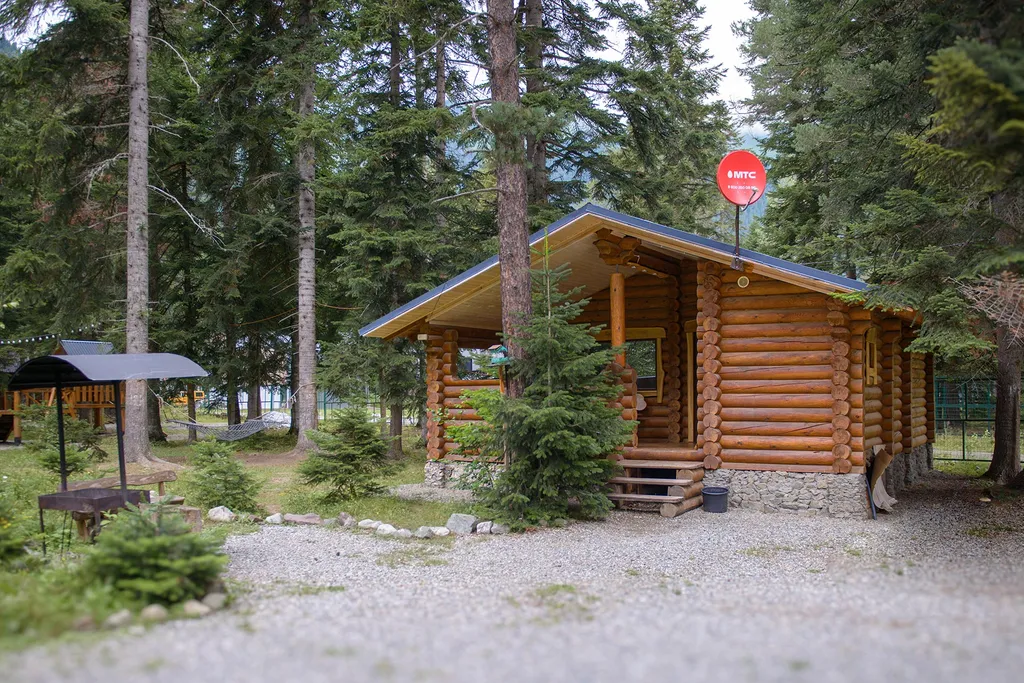 Коттедж Шале с одной спальней и кухней-гостиной — аренда посуточно в Архыз