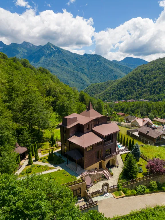 Коттедж Особняк Груша — Красная Поляна