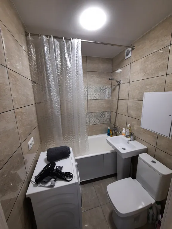 Тихая квартира в самом центре города, окна во двор, рядом парковка