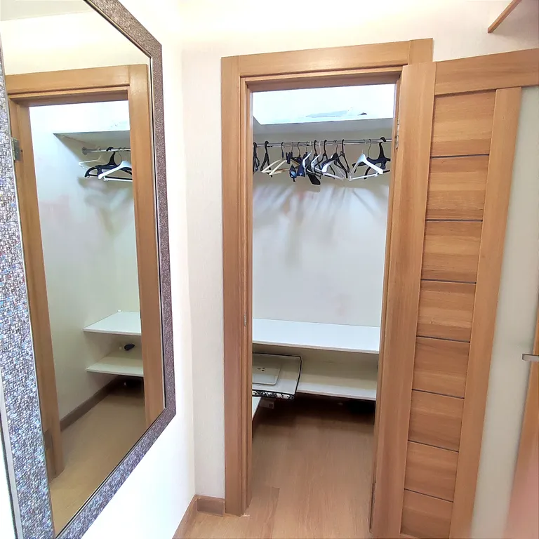 Комфортная двухкомнатная квартира в центре