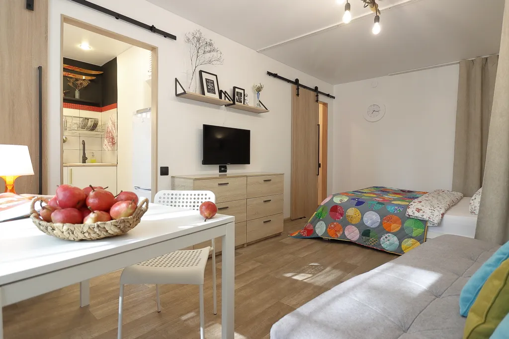 Центр Юго-Запада рядом с Большим Глобусом и Макдональдсом