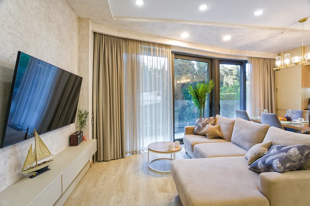 Апартамент с отдельной спальней и с детской спальней, большой террасой