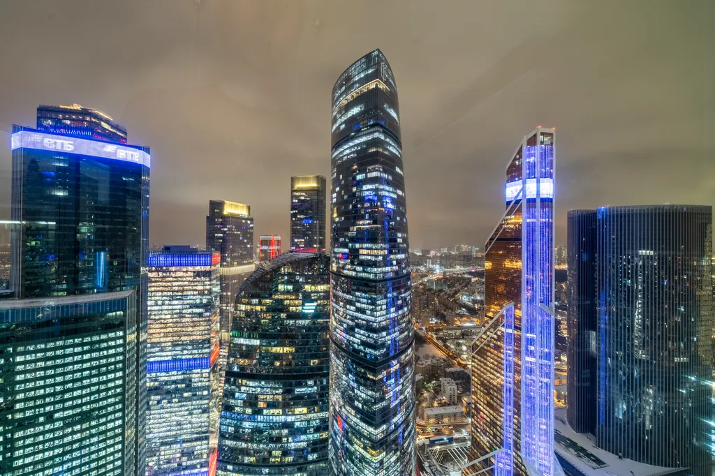 Deluxe jacuzzi 64 floor