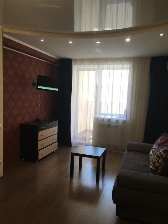 1-комнатная Квартира — аренда посуточно в Волжский