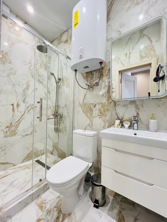 Студия на 5 человек с балконом и кухней