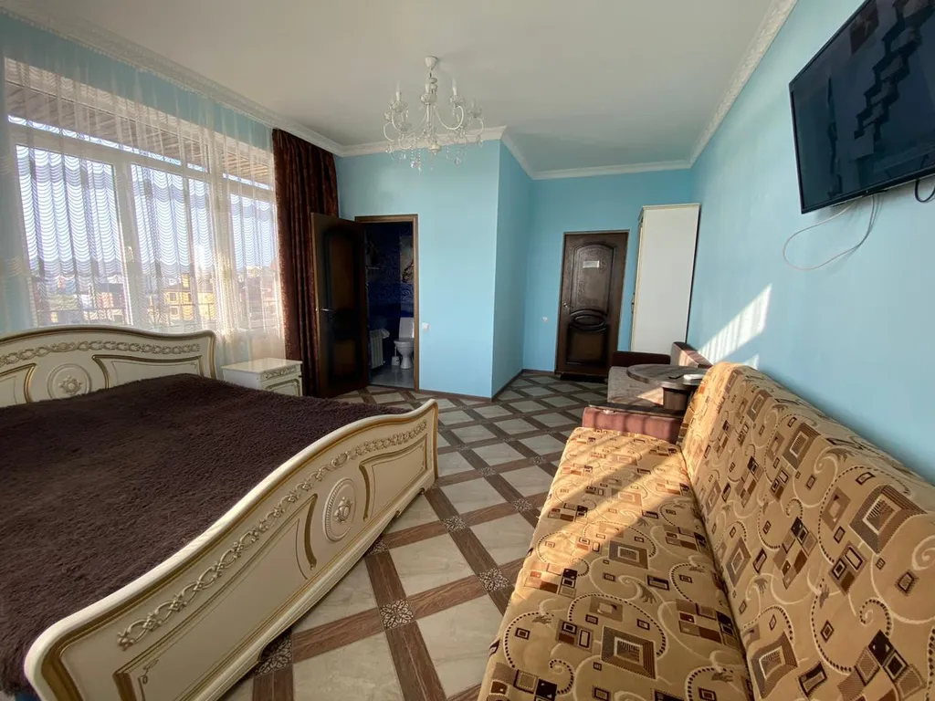 Квартира Апартаменты улучшенный Люкс с балконом с видом на море — Анапа