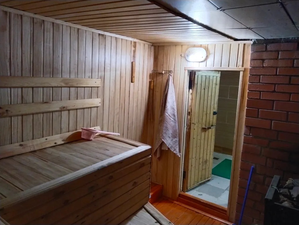 Дом на участке 6 сот