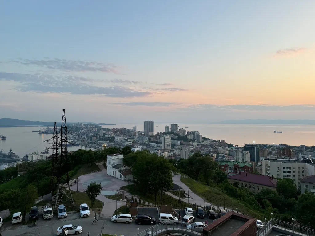 Квартира Современная квартира в Центре с видом на море и город — Владивосток