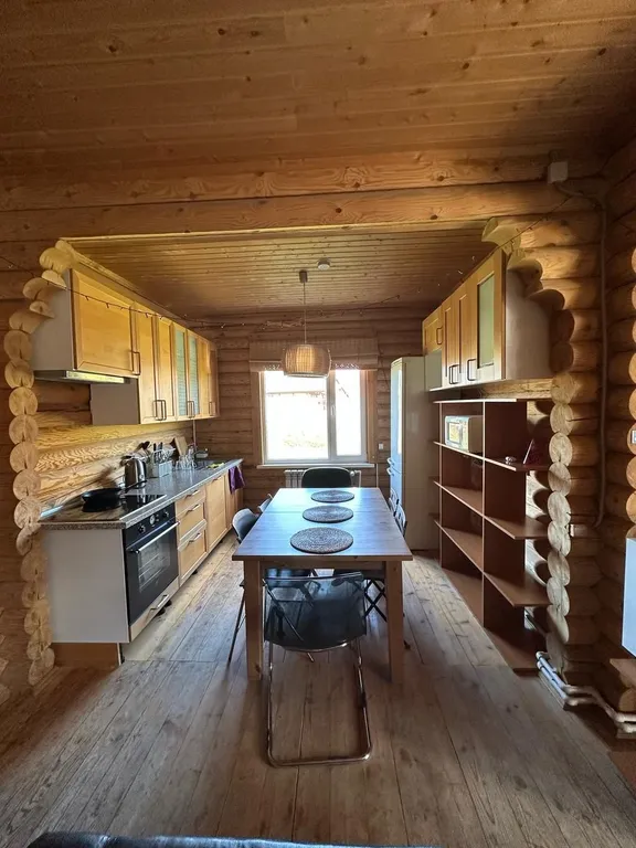 Коттедж Уютный коттедж у озера Донцо,Баня.Гриль-домик.Памятник природы. — Волосово