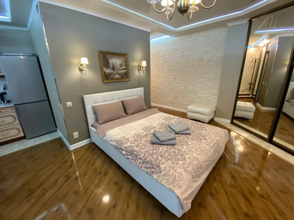 Студия-люкс с джакузи в центре