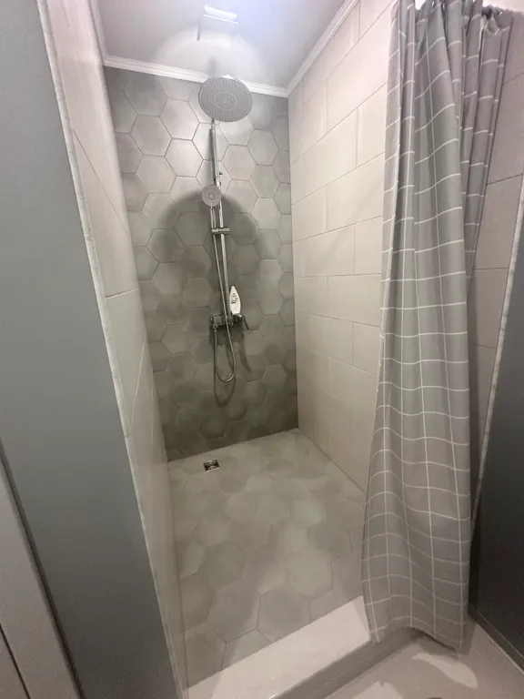 Уютный семейный дом на берегу озера