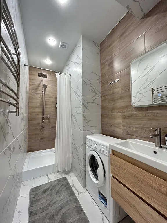 Двухкомнатная квартира на берегу моря