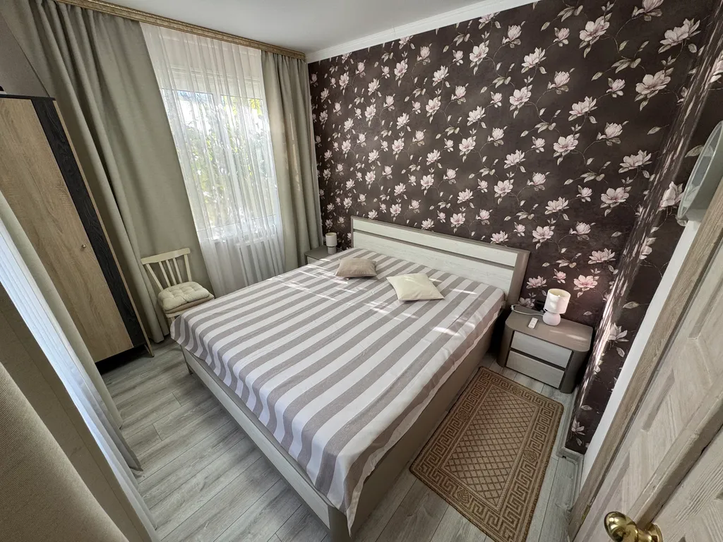 Коттедж Трёхкомнатный дом со своей территорией и автопарковкой, рядом море — Геленджик