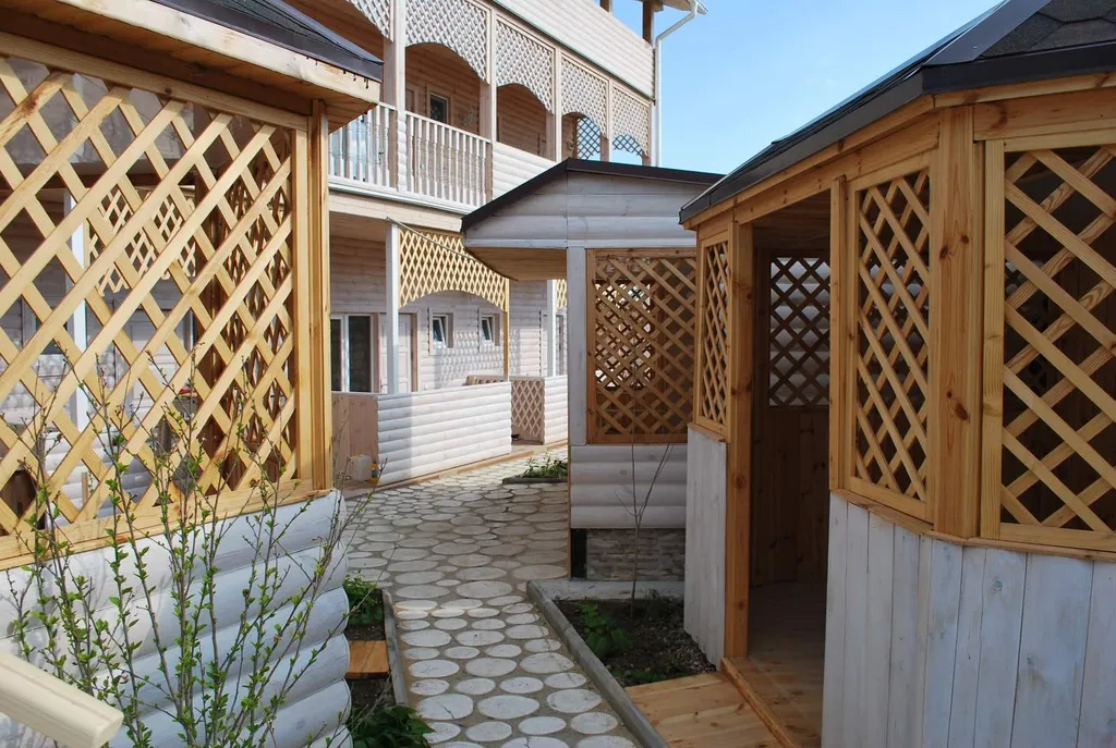 Номер с балконом и видом на море и горы в 150ти метрах от моря и пляжа