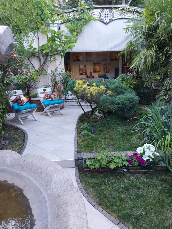 Уютный коттедж с теплым бассейном