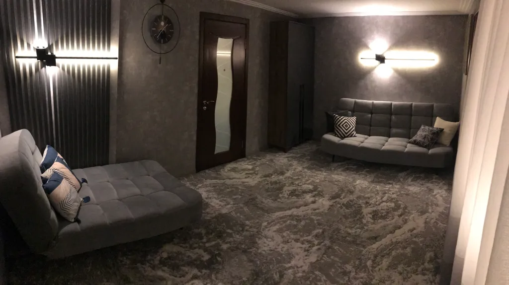 Уютный дом на набережной